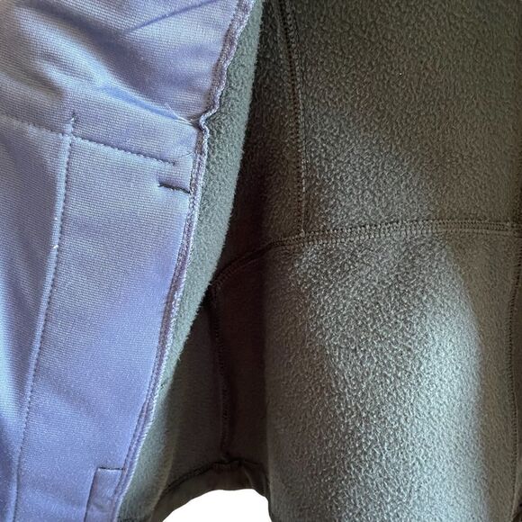 Columbia ~ Women’s Jacket ~ Grey with a touch of periwinkle/purple ~ size XS - Picture 4 of 8